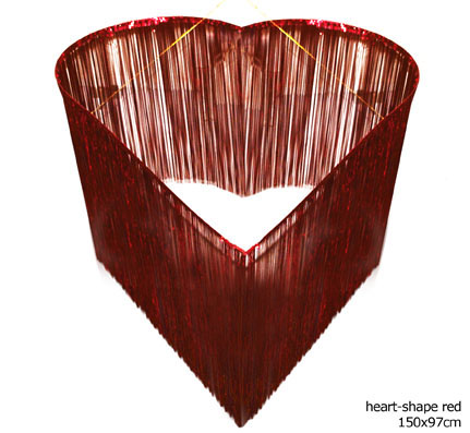 Folie gordijn rood hartvormig 150 x 95 cm. - Klik op de afbeelding om het venster te sluiten